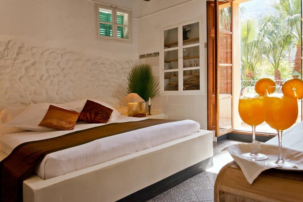 Hotel Can Roses Soller Bilik gambar